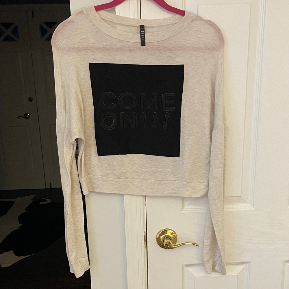 Cream Long Sleeve Crop Top with Black Graphic “Come on !!!”